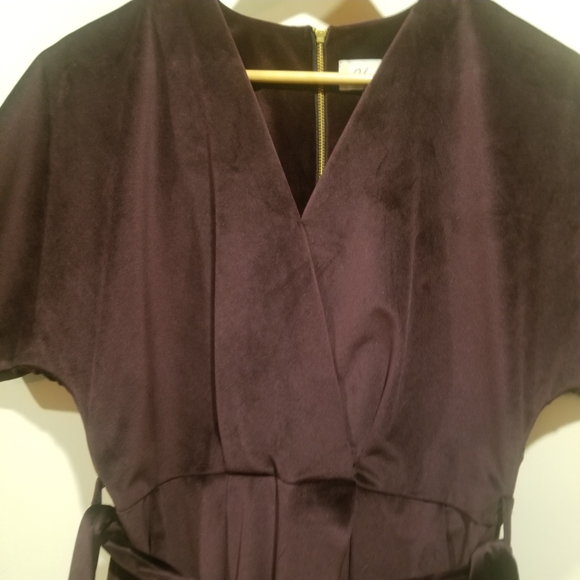 Gorgeous velvet plum color kimono dress - Picture 7 of 9